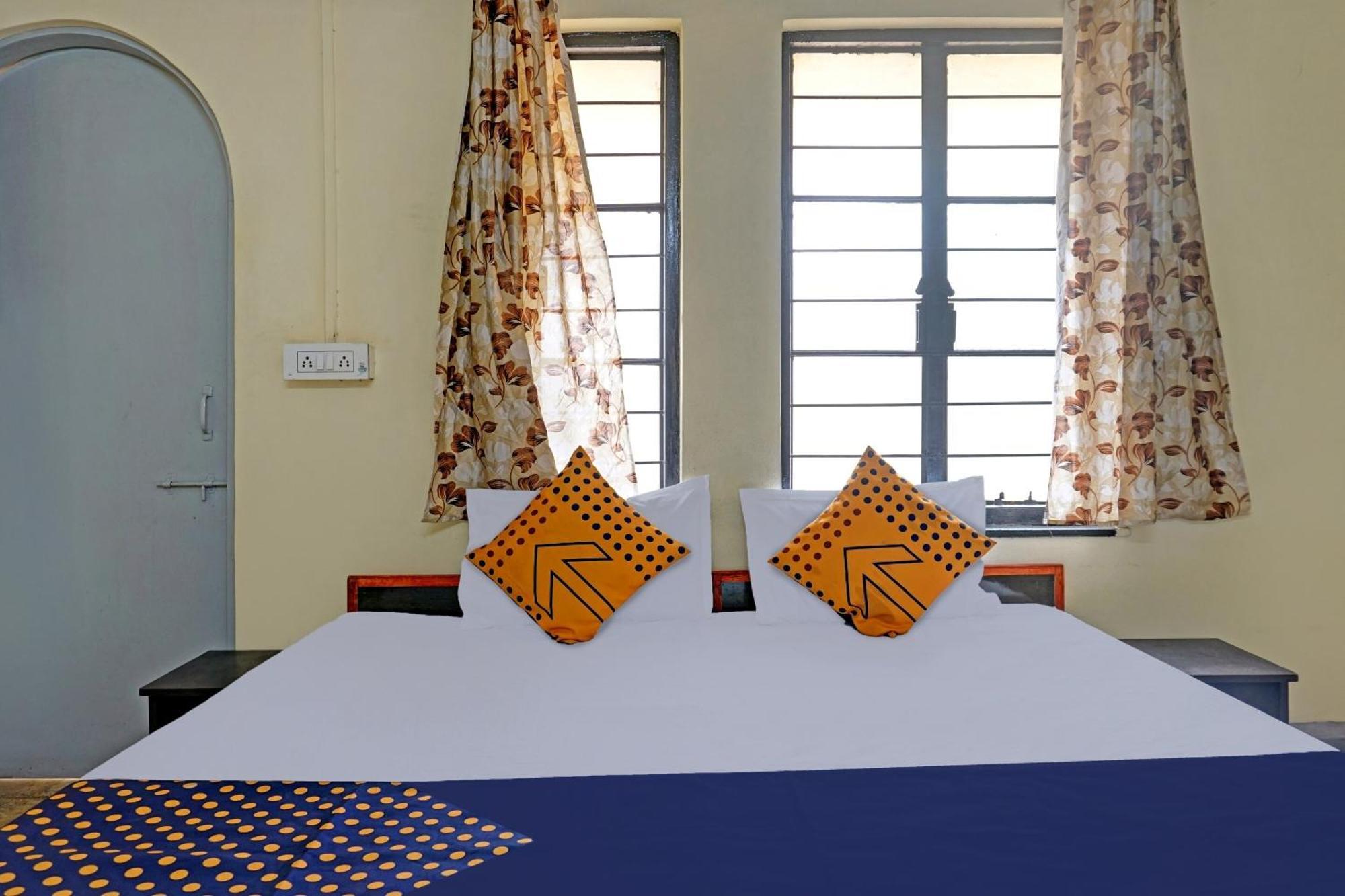 Spot On Hotel Prakash Residency, Near Hanuman Gym Ajmera Colony, Pimpri Экстерьер фото