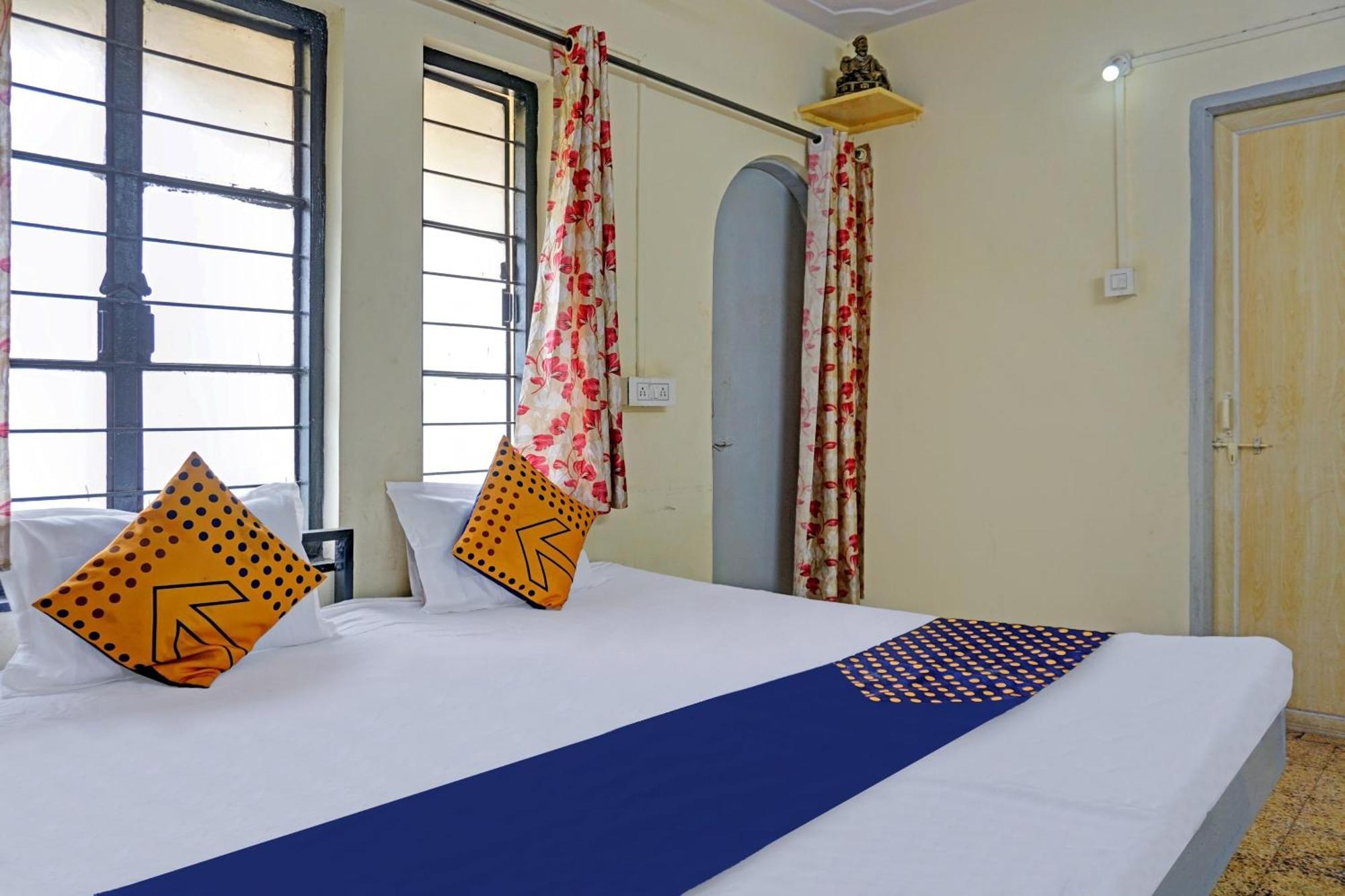 Spot On Hotel Prakash Residency, Near Hanuman Gym Ajmera Colony, Pimpri Экстерьер фото