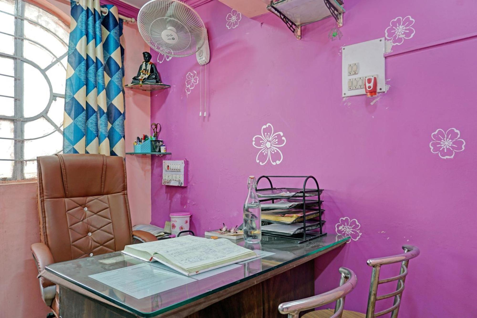 Spot On Hotel Prakash Residency, Near Hanuman Gym Ajmera Colony, Pimpri Экстерьер фото